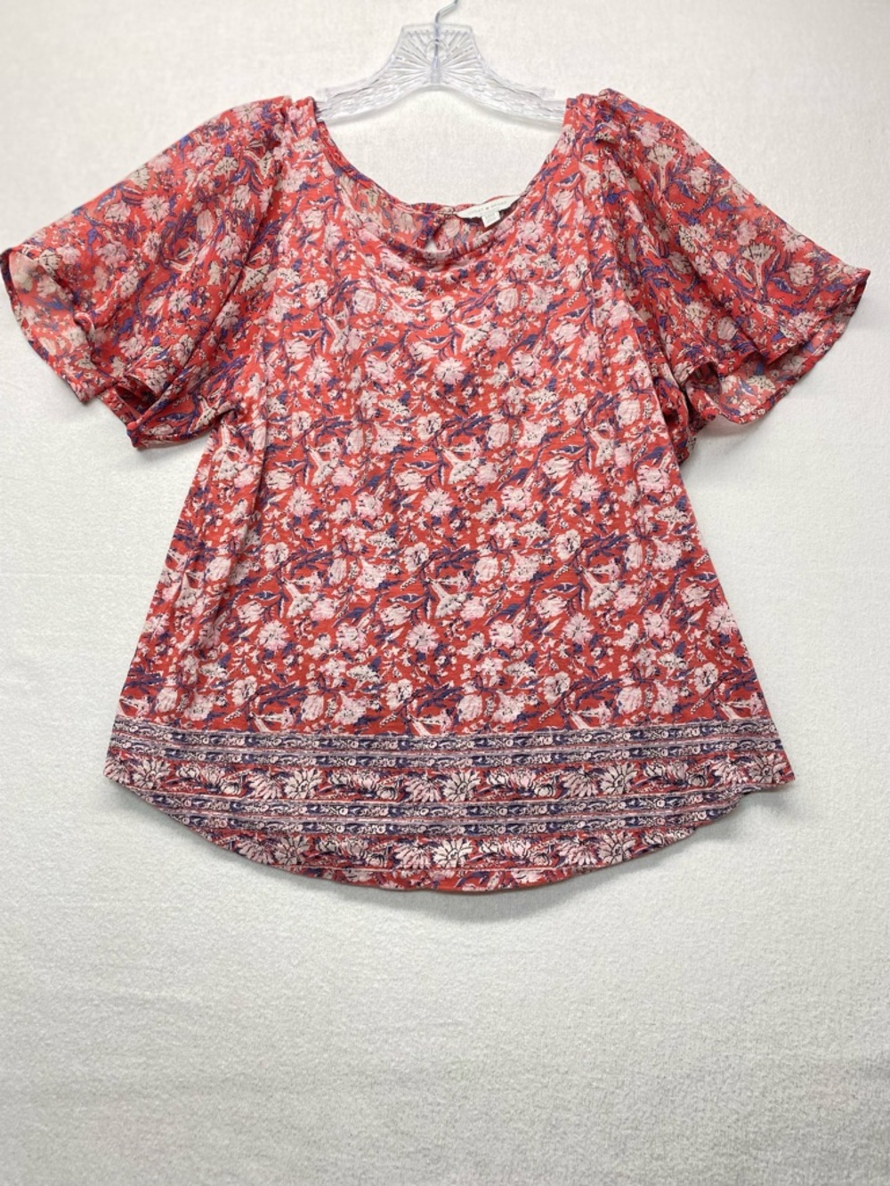 Lucky Brand Coral Blue Floral Blouse Flutter Sleeve Scoop Neck Boho Back Keyhole